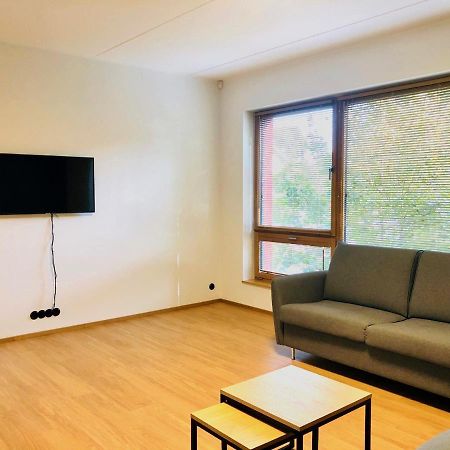 Self-Check-In Spacious 1 Bedroom Apartment With Free Parking Tallinn Ngoại thất bức ảnh